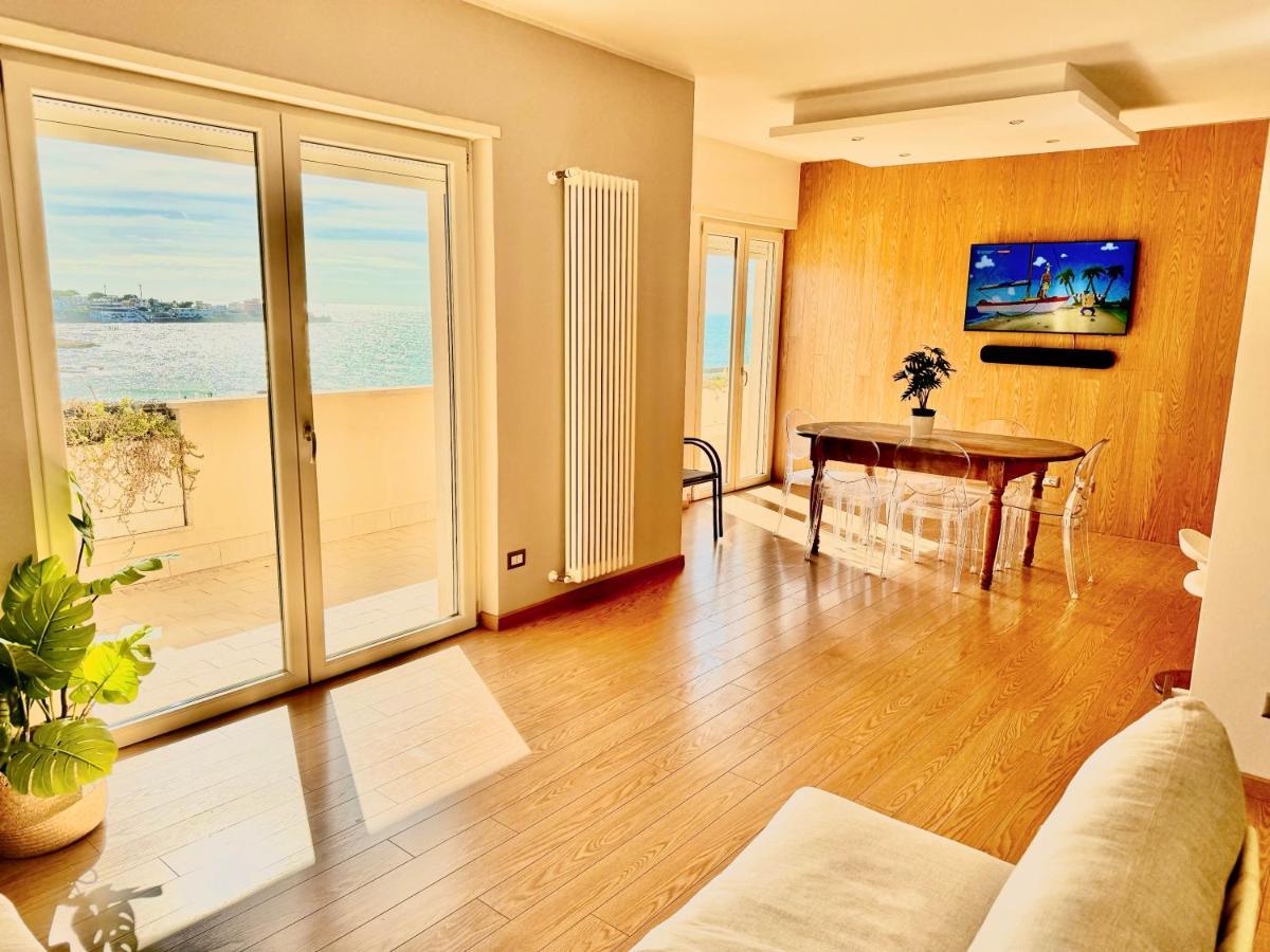Seaside Suite Чивітавекк'я Екстер'єр фото